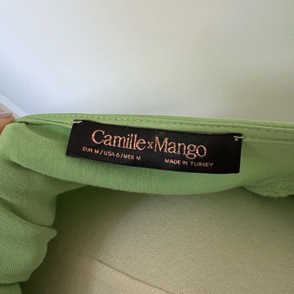 Mango - Elegant Green Spaghetti Strap Gown for Weddings - Picture 3 of 4